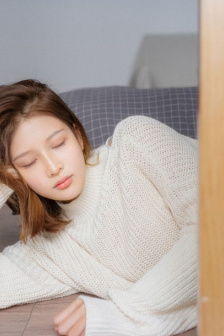 女士胸罩无遮挡透明图片